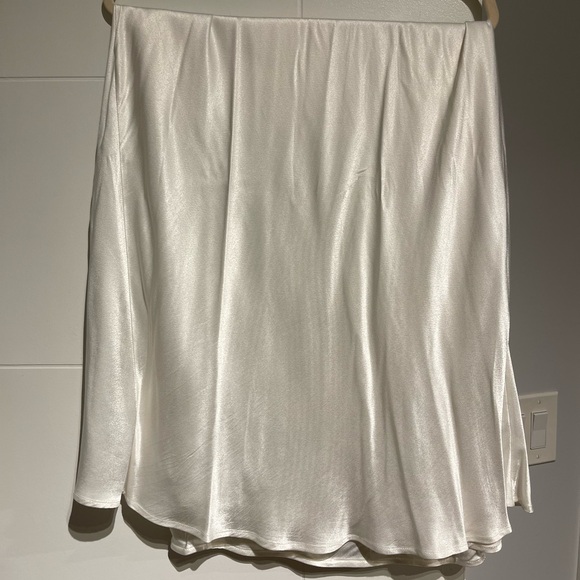 DISSH CHARLI WHITE SATIN MAXI SKIRT - Picture 6 of 6